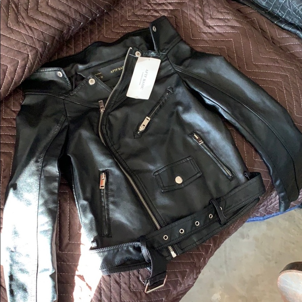 Aftf Basic leather jacket with tag(like for offer)